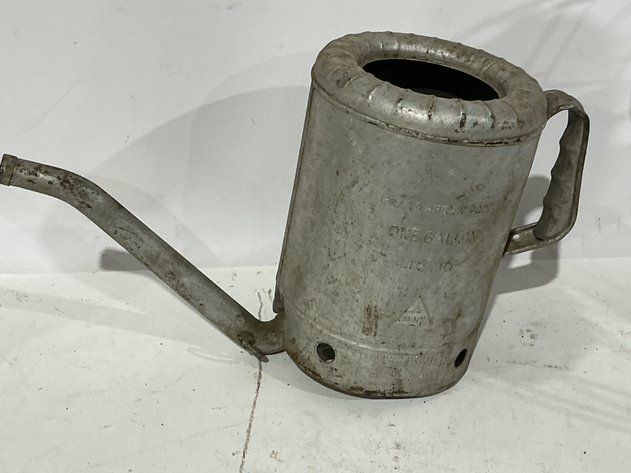 Image for Swingspout One Gallon Liquid Measure Can