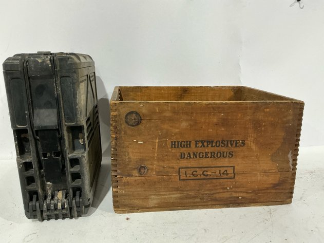 Image for DuPont Wooden Crate And Storage Case