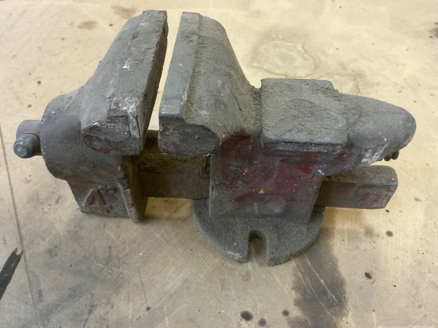 Image for 4 Inch Cast Iron Bench Vise With Anvil