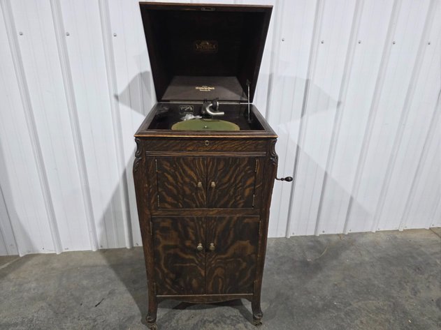 Image for Victor VV-XIV Phonograph Cabinet