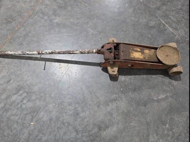 Image for Hydraulic Floor Jack With Handle