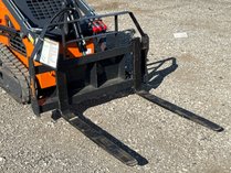 LandHonor Mini Skid Steer 38â Pallet Forks