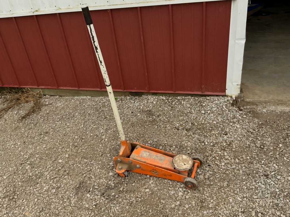 Hydraulic Floor Jack