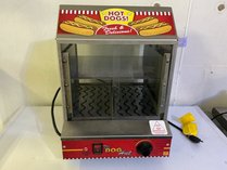 Paragon 8020 Dog Hut Hot Dog Steamer