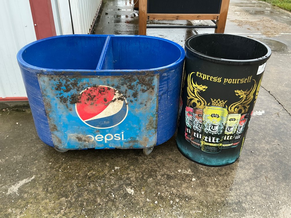 Mobile Beverage Tub And Barrel Cooler