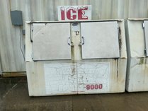 Leer Double Door Ice Merchandiser