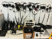Motorola RDU4100 Radios And Headsets