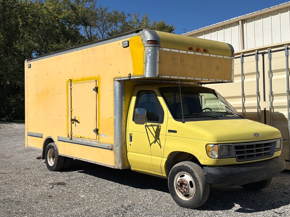 1995 Ford Econoline Van