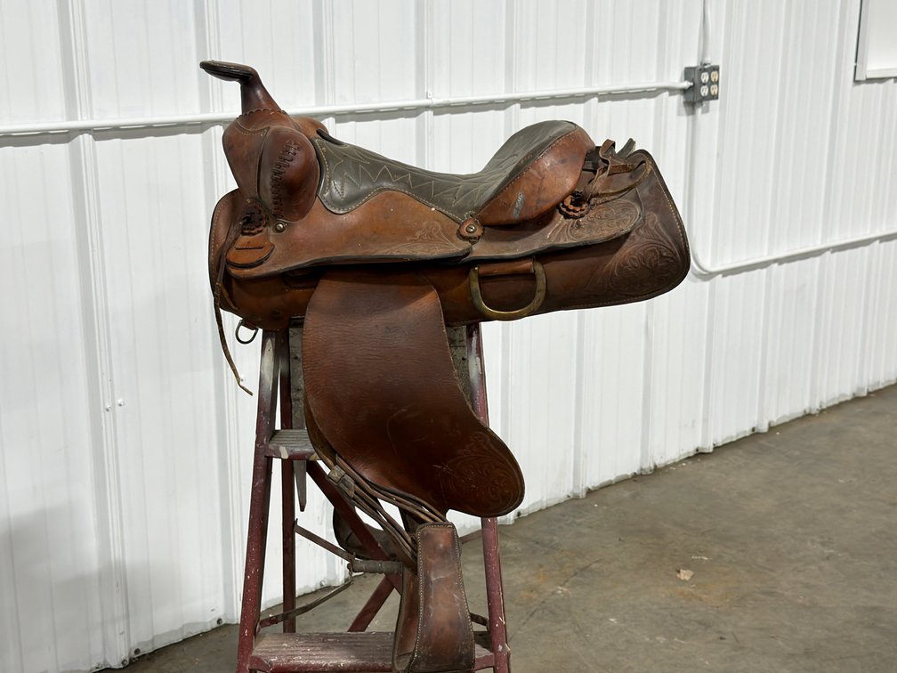 Tooled Leather Western Saddle