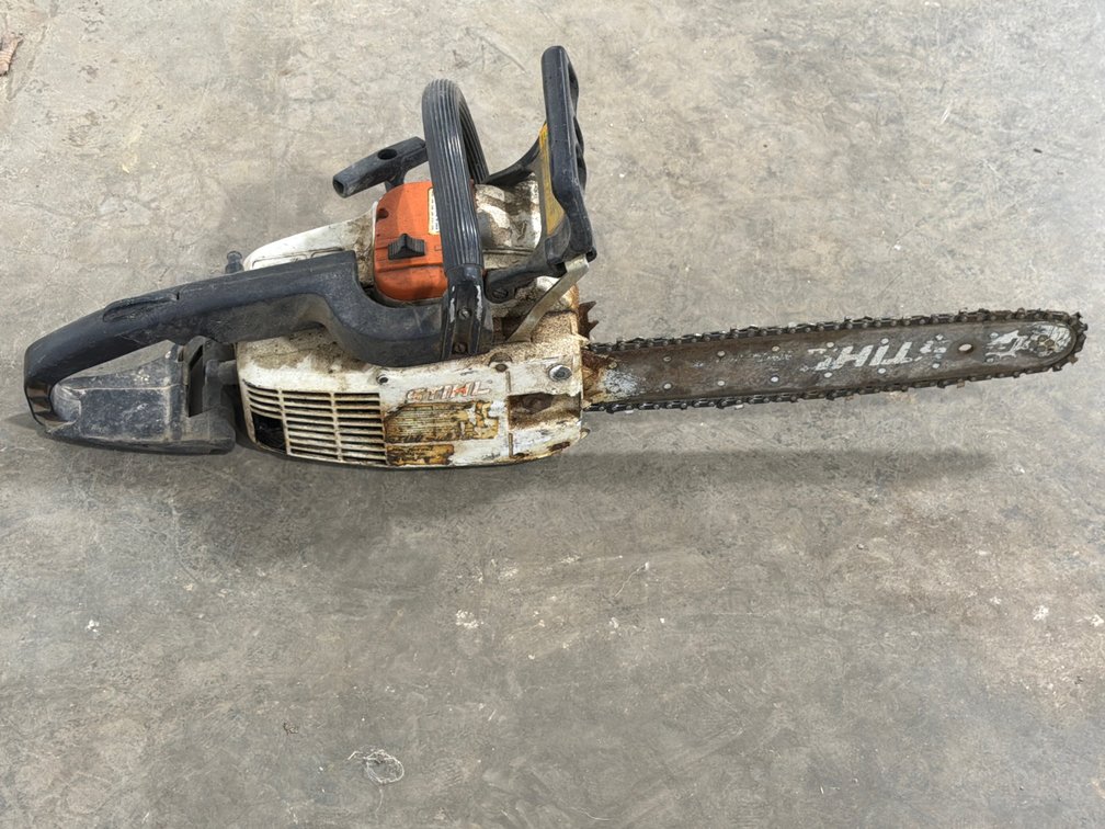 STIHL 011 AV QuickStop Chainsaw