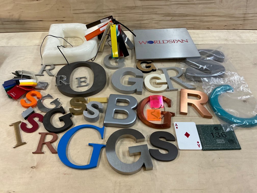 Dimensional Sign Letters And Plaques