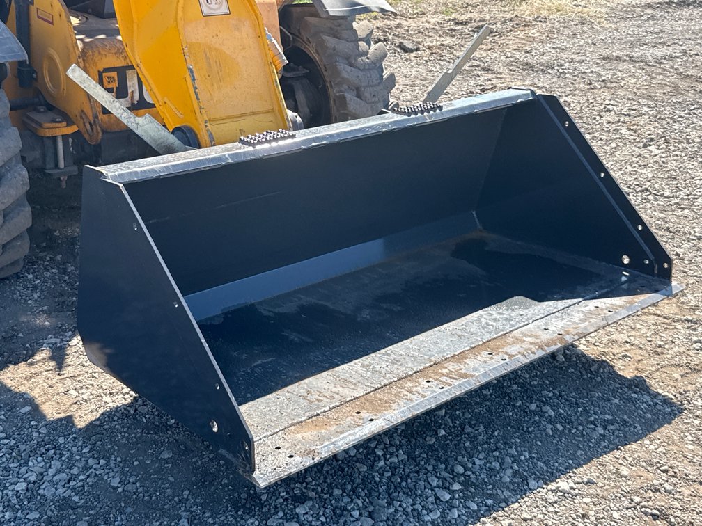 LandHonor Skid Steer 60” Track Duty Bucket