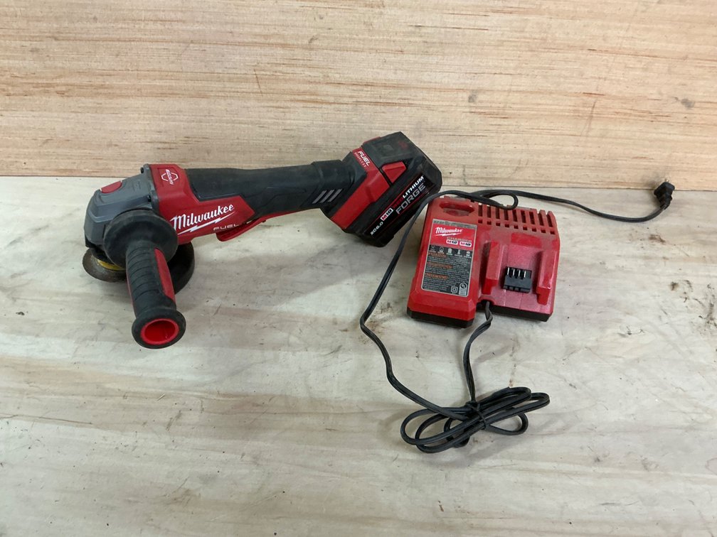 Milwaukee M18 FUEL Angle Grinder