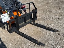 LandHonor Mini Skid Steer 38â Pallet Forks