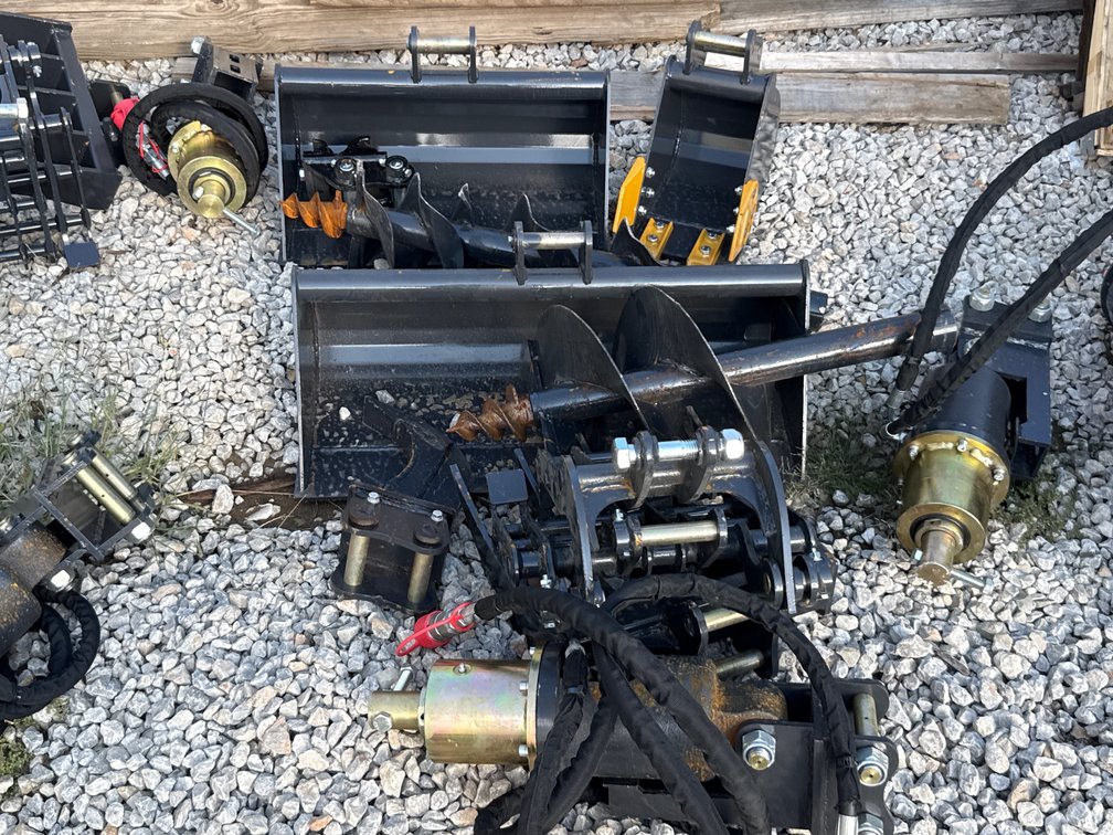 LandHonor Mini Excavator Attachments Package