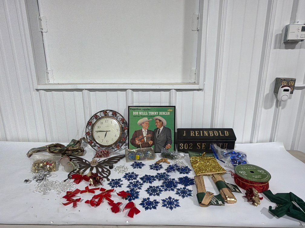 Wall Clock, Mailbox And Holiday Decor Lot