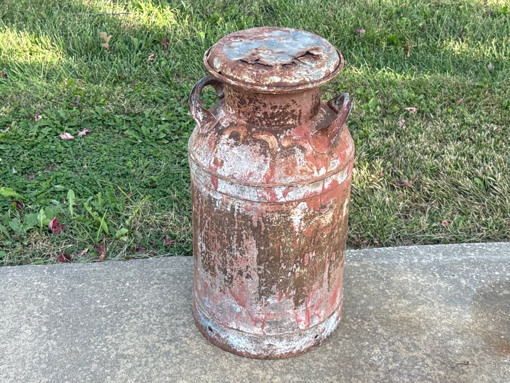 Metal Milk Can With Lid