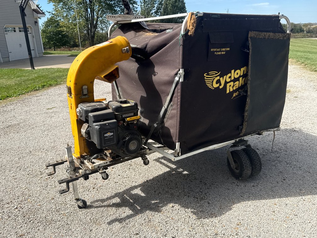 Cyclone Rake XL JetPath Lawn Vacuum