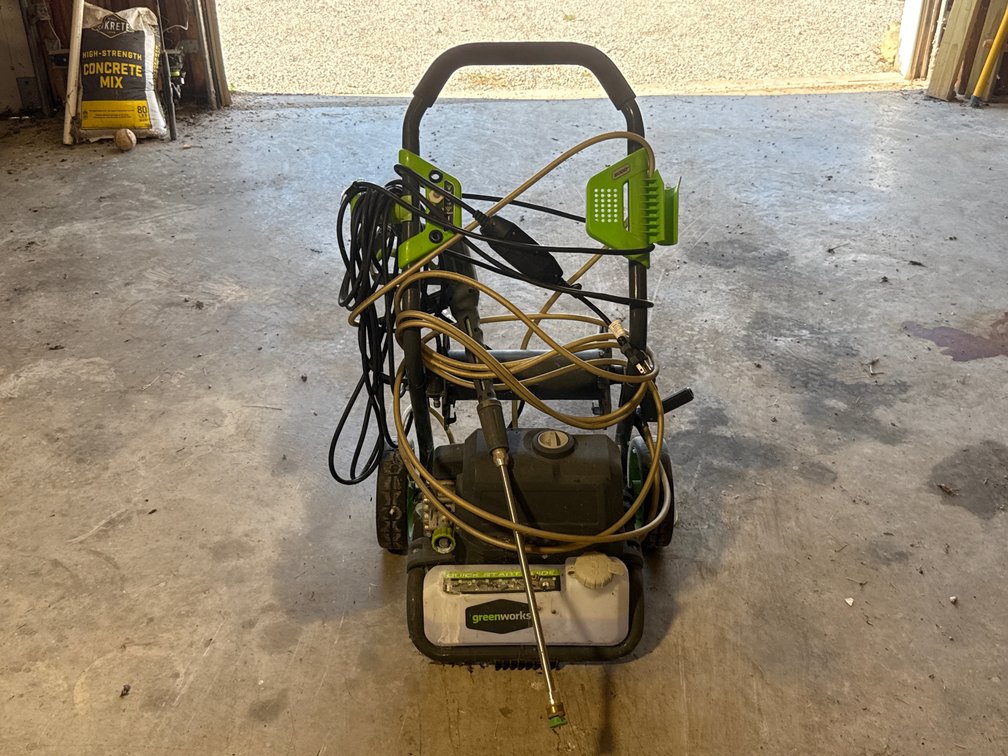 Greenworks GPW 2000 Pressure Washer