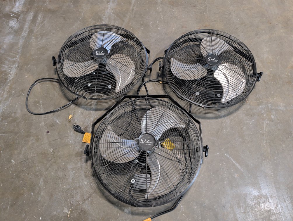 Simple Deluxe 18" Fans