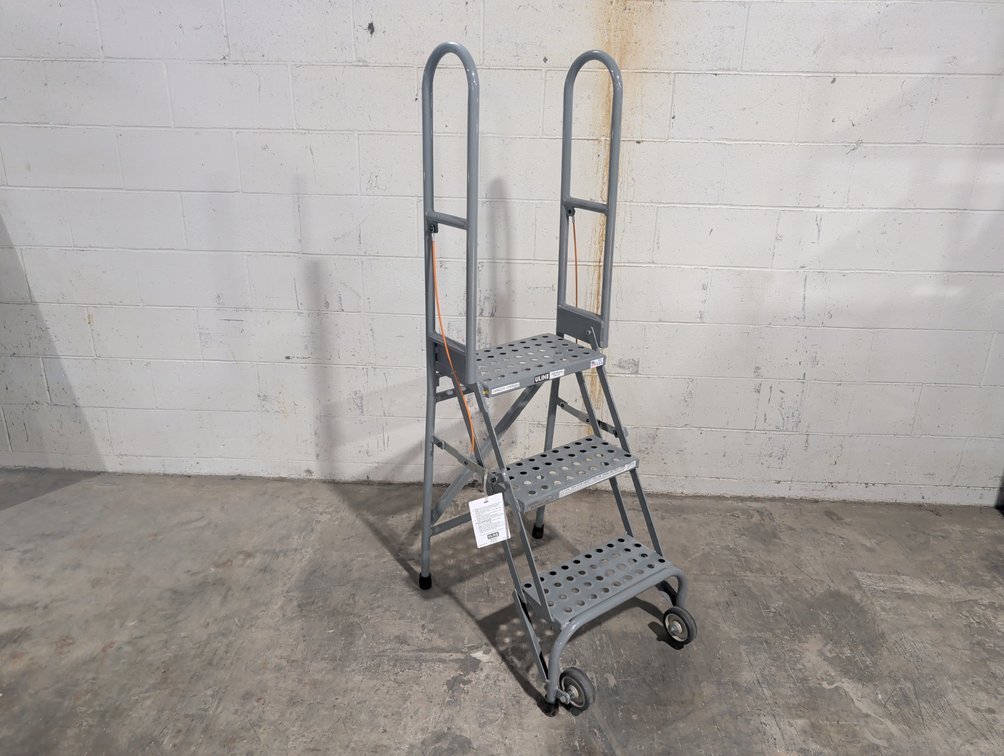 Uline 3-Step Rolling Safety Ladder