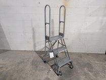 Uline 3-Step Rolling Safety Ladder
