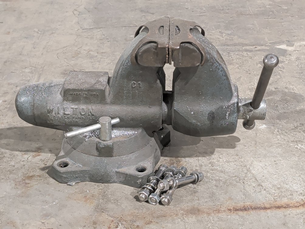 Wilton C1 Bullet Swivel Base Bench Vise