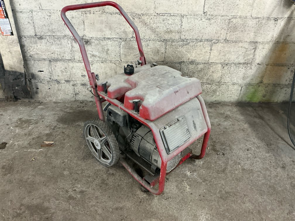Generac WheelHouse 5500 Generator