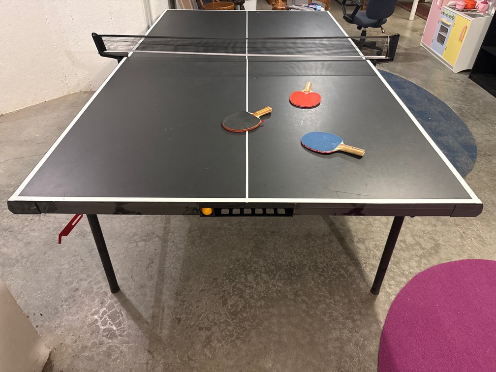Ping-Pong Table Tennis Table With Paddles