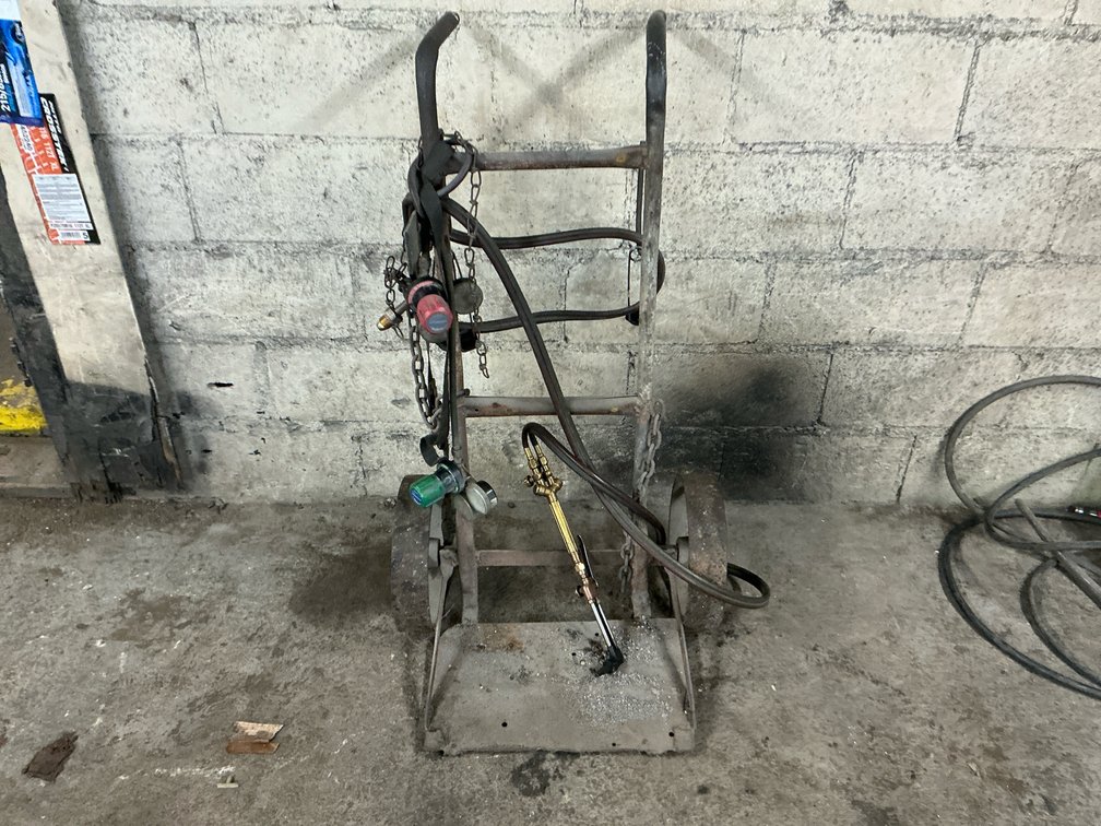 Matheson G250-150-540 Torch And Cart