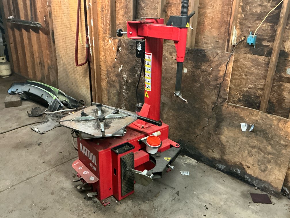 Katool KT-T800W Tire Changer