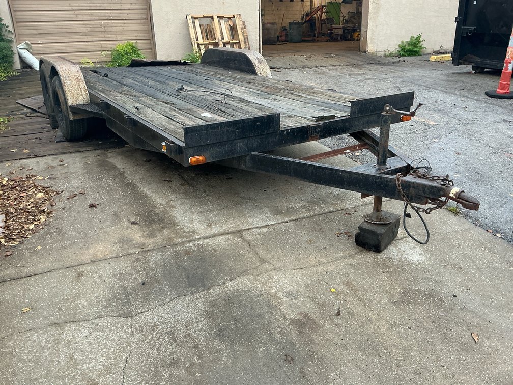 16’ Tandem Flatbed Trailer With Ramps