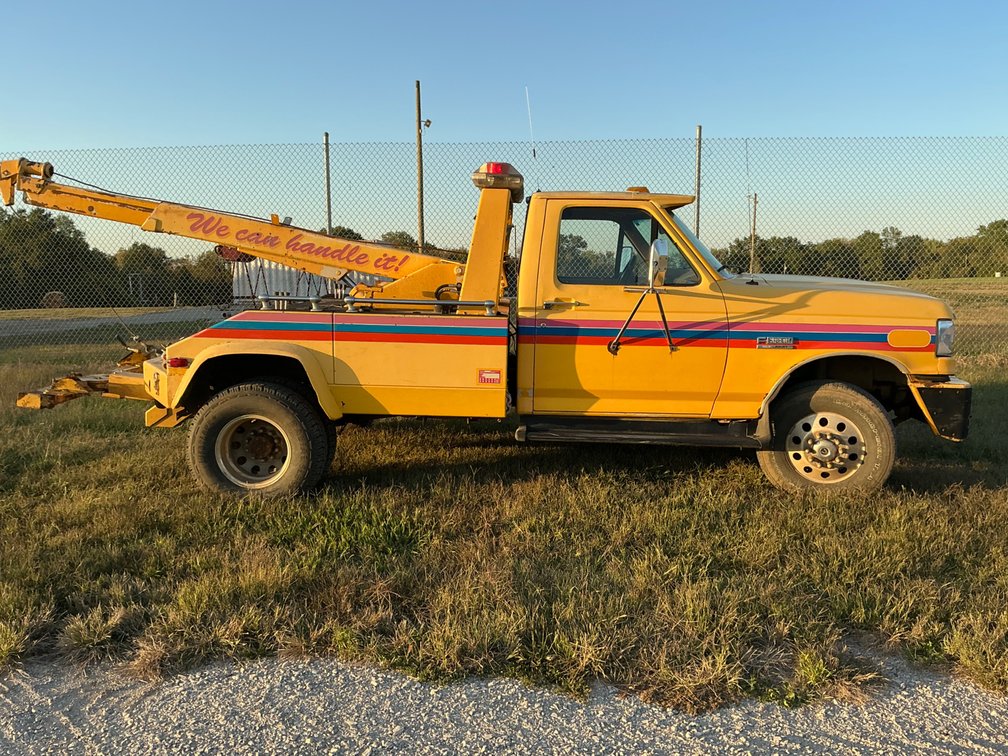 1990 Ford F Super Duty Wrecker/Tow Truck
