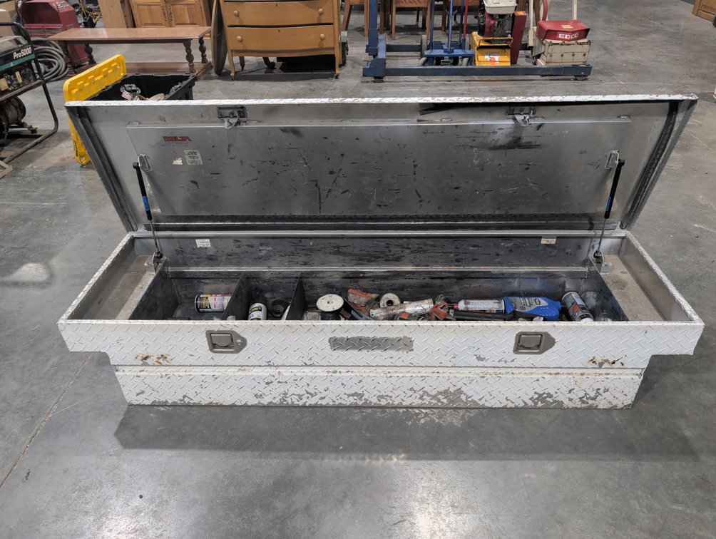Delta Crossover Truck Tool Box