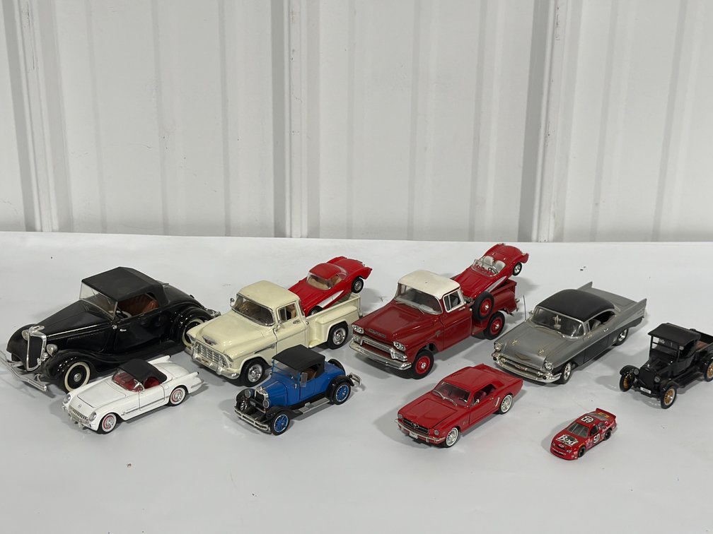 Diecast Model Cars And Trucks