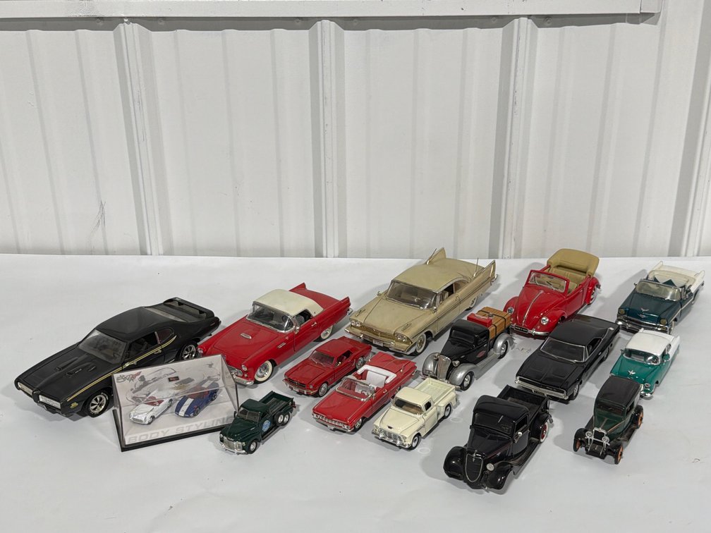 Diecast Model Cars And Trucks