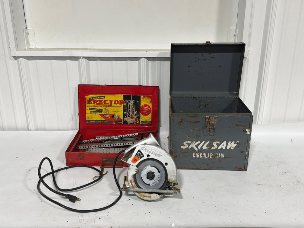 Skilsaw 6 1/2 Power Saw And Erector Set