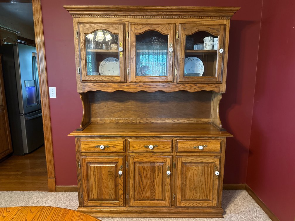 Oak Two Piece China Cabinet Hutch
