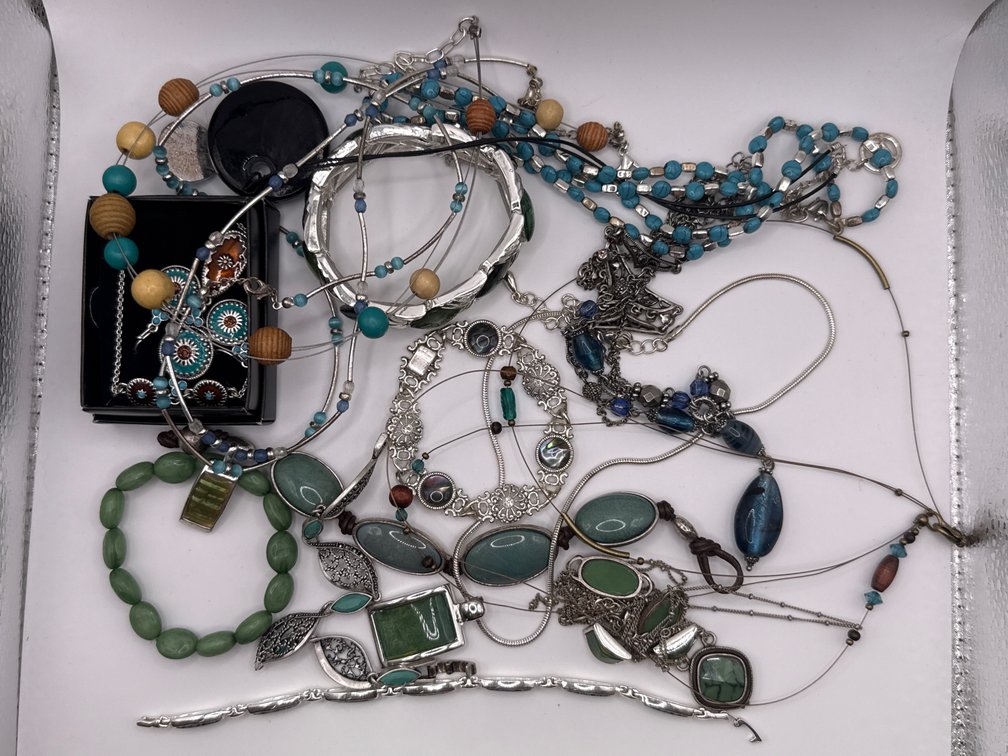 Jewelry Necklaces And Bracelets