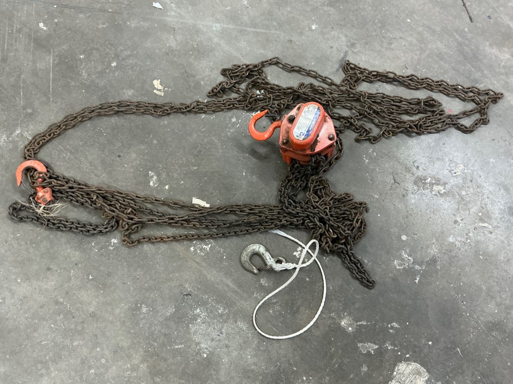 Duff-Norton LHH-1/2B 1/2 Ton Chain Hoist