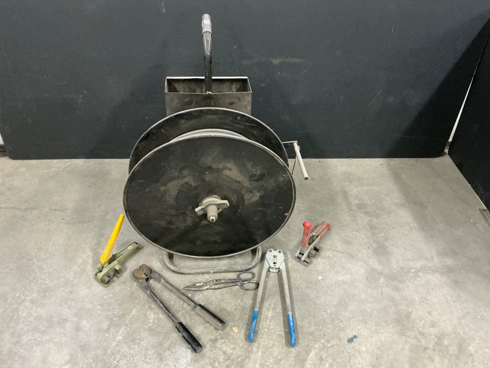 Mobile Strapping Cart With Banding Tools