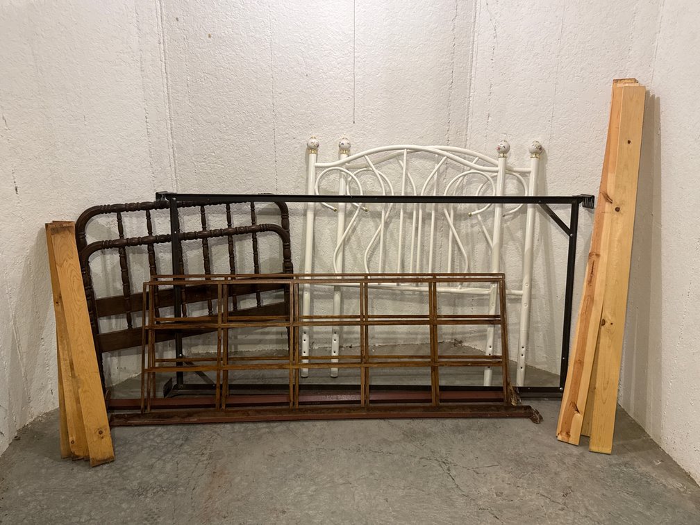 Headboards Bed Rails And Wood Grids
