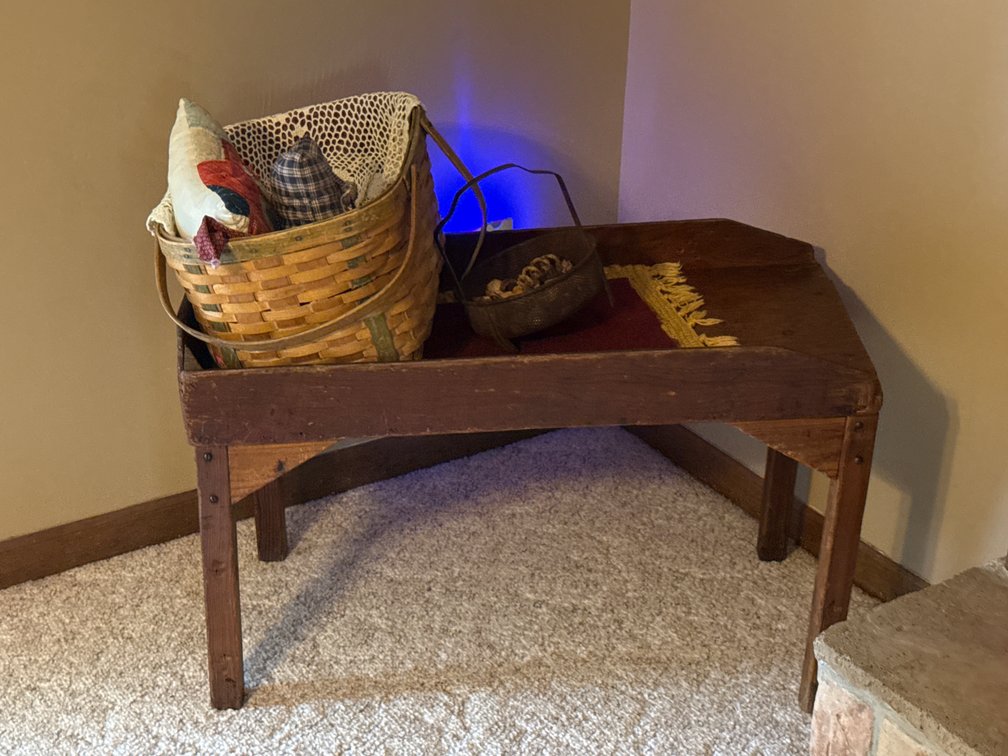 Wooden Trough Bench With Baskets