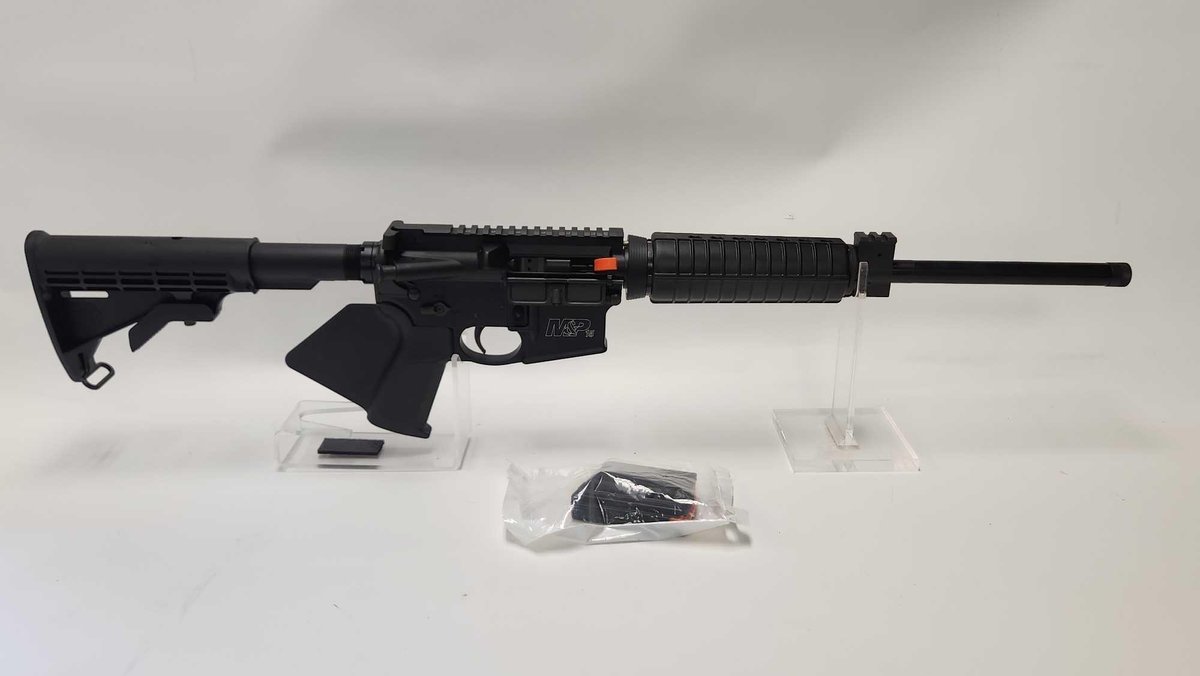 Smith & Wesson .556 AR Semi-Auto Rifle