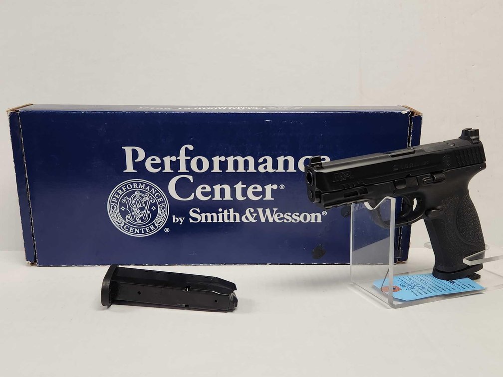 Smith & Wesson 40 Cal. Semi-Auto Handgun