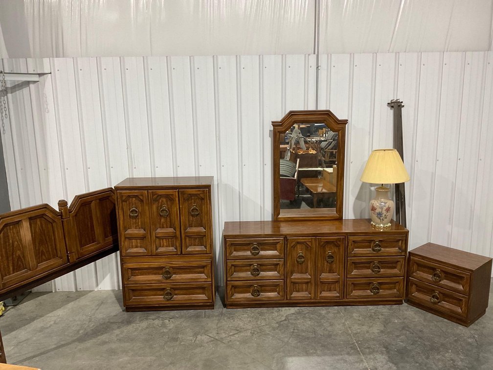 Strong Bedroom Set 