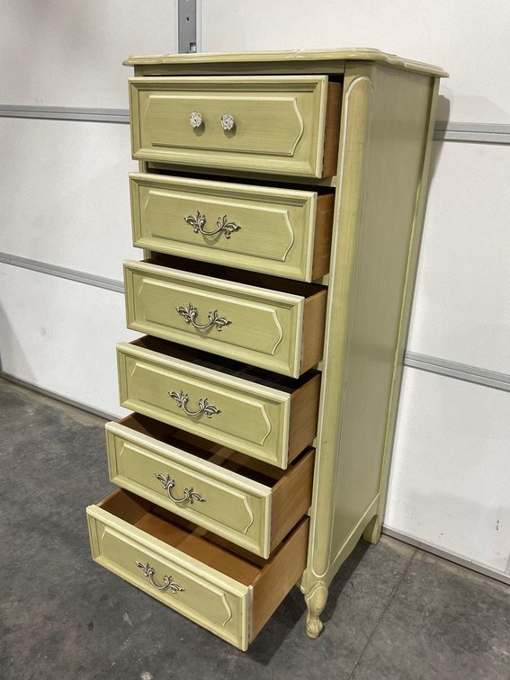 Henry Lisk Lingerie Chest 