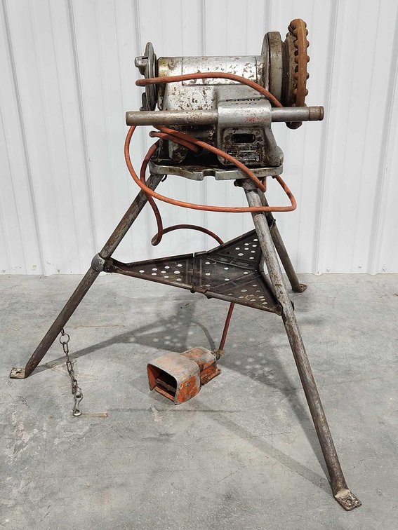 Rigid PipeThreading Machine