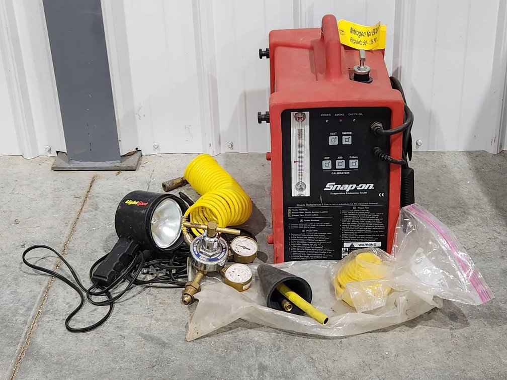 Snap On Evaporative Emissions Tester ( Smoke Machine)