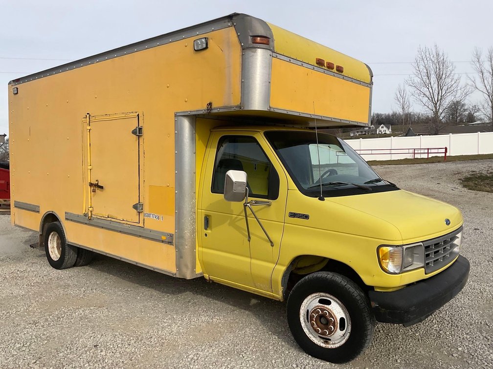 1995 Ford Econoline Box Truck